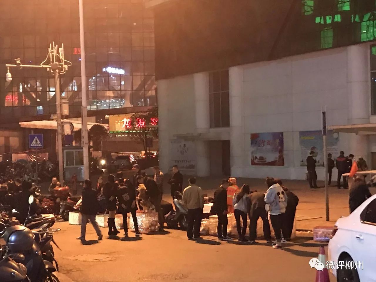 柳州买狗买猫好去处,广西柳州最大最正规狗市在哪里