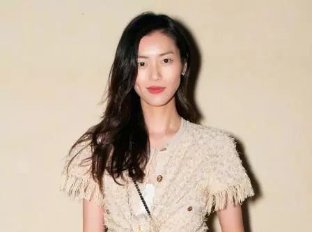 长短发适合的发型,适合发量较少的披肩发的发型