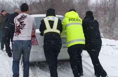 城生活｜老司机教你冰雪路面这样开车雪后吉林这样玩儿……