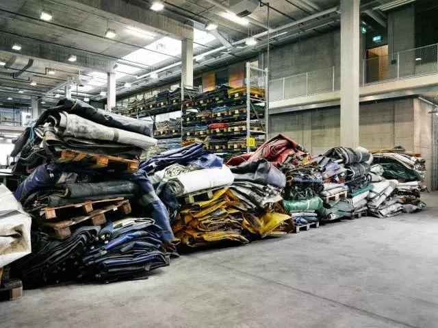 用货车破帆布做的包,用防水布做包包视频