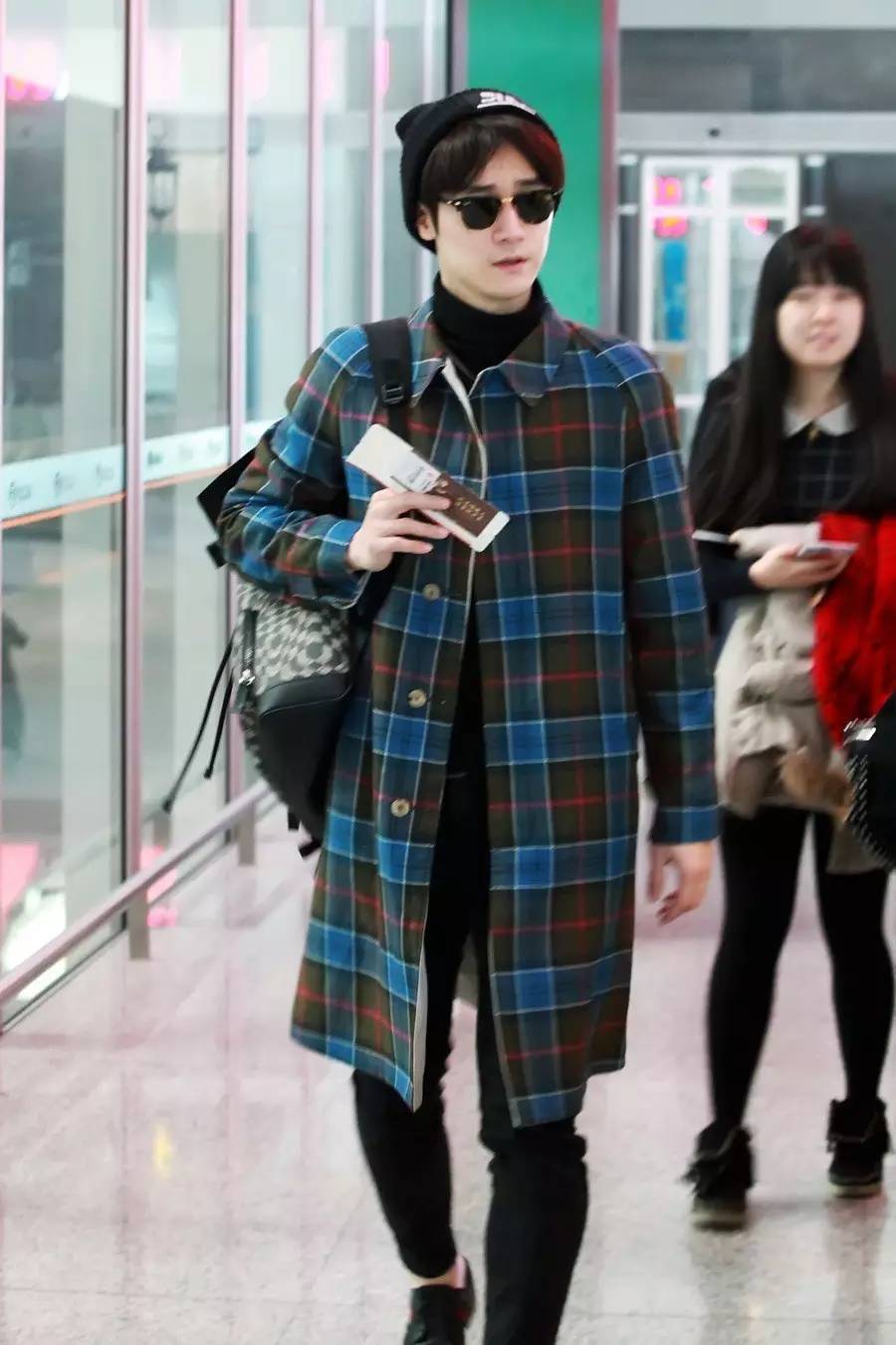 好看能穿不臃肿的双肩包男潮,防水双肩背包时髦又实用