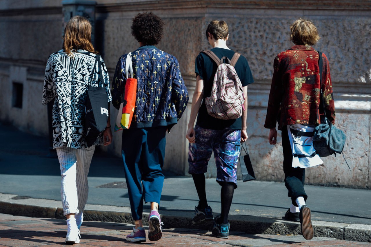 好看能穿不臃肿的双肩包男潮,防水双肩背包时髦又实用