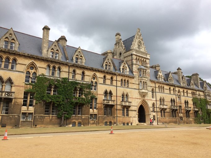 【已完结】英格兰苏格兰18日游记——美景、历史、足球、文化全体验(含挡风玻璃损坏以及车胎被扎处理经过)