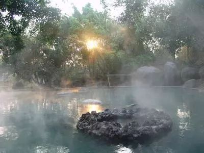 青城山私汤雪景温泉酒店,剑河仰阿莎温泉小镇雪景