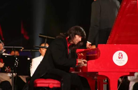 打败众多国际品牌独登北京奥运会的舞台，海伦钢琴为何如此神奇？