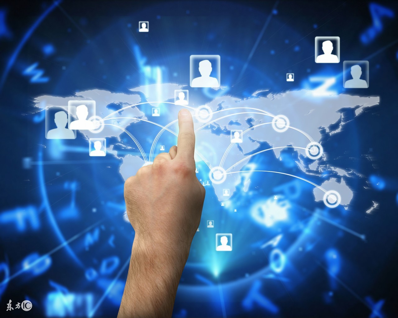 互联网月入上万的大咖都在靠这4个方法赚钱