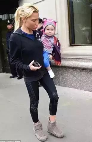 比ugg还早的雪地靴品牌,除了ugg还有什么好穿的鞋