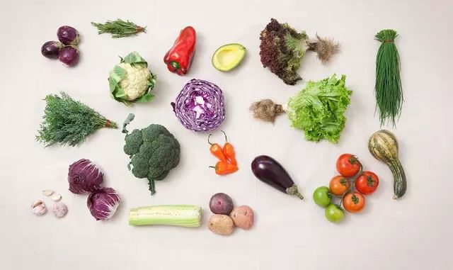 要胖先胖脸，要瘦先瘦胸，赵丽颖的烦恼你有吗？