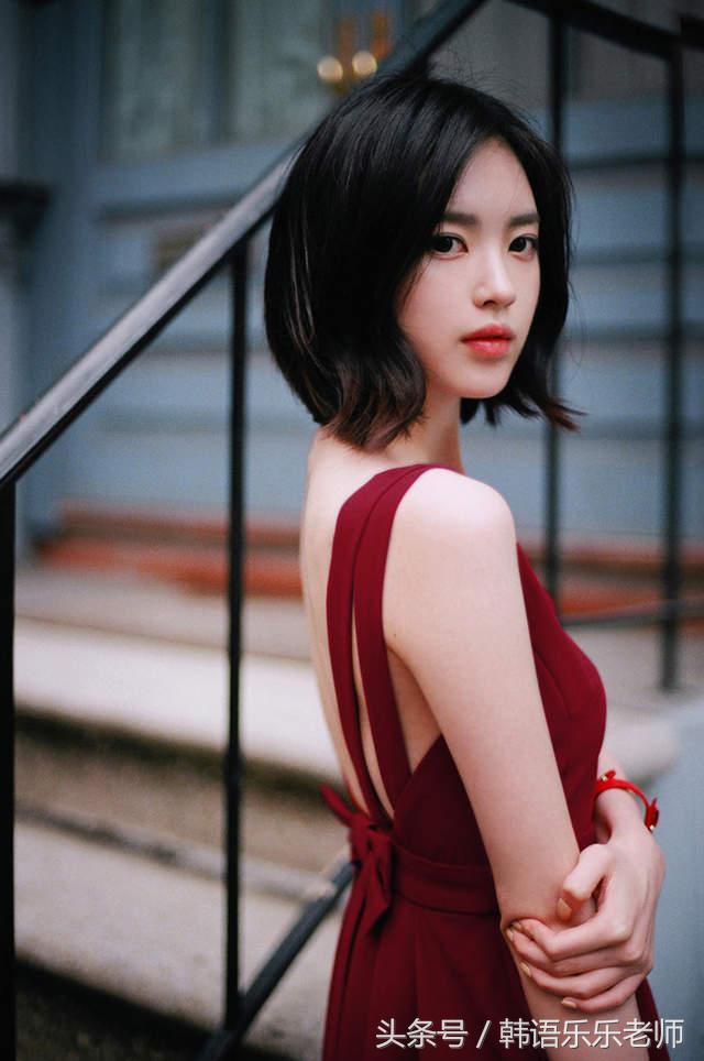 韩国经纪公司名片递过数百次也失败臭脸正妹尹善英现年才25岁