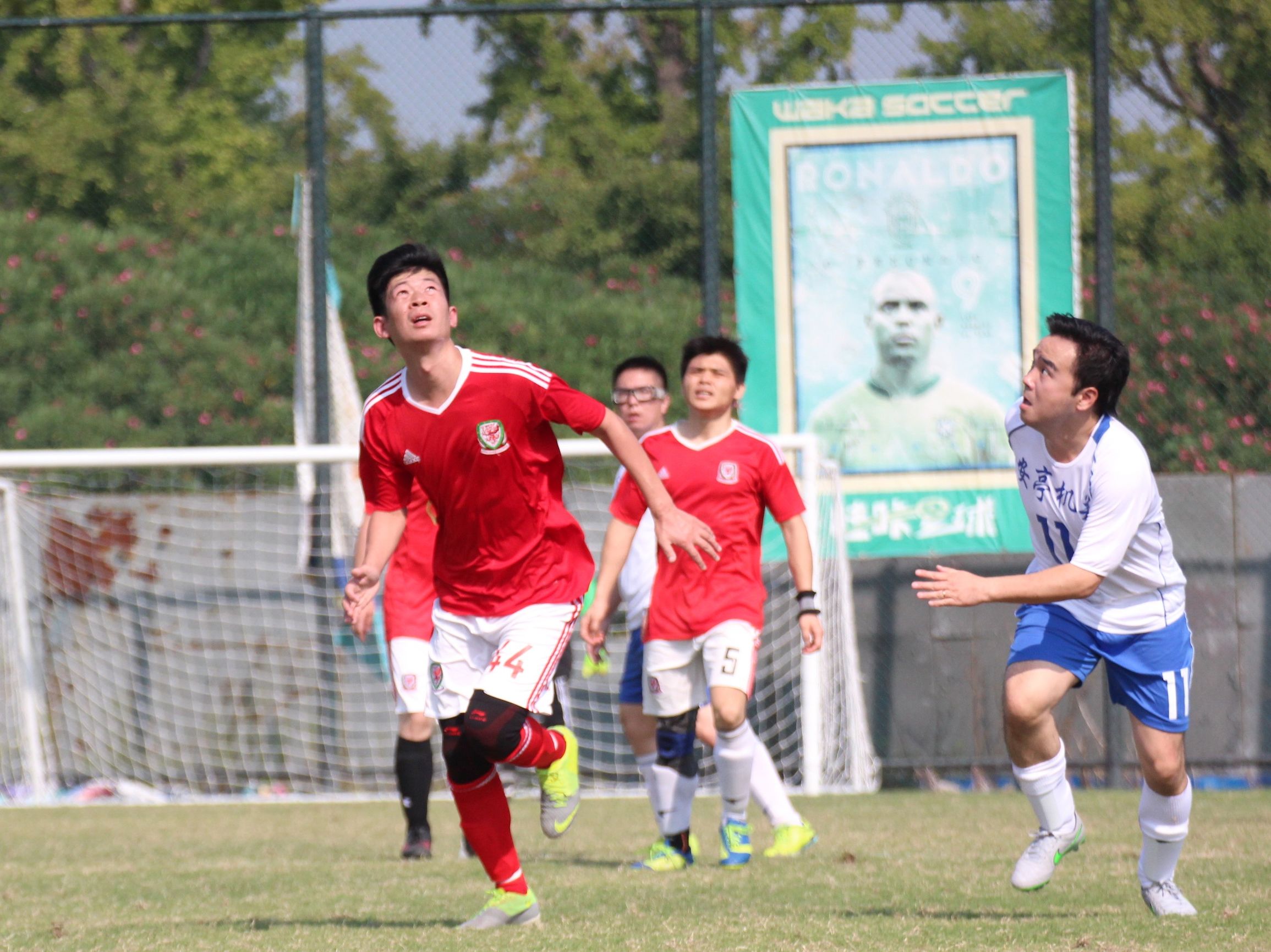 踢球是一种态度而不是混日子,踢球要积极一点是什么意思