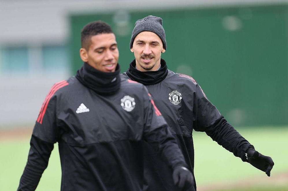 足球正确训练方法和注意事项,送给自己坚持运动的一句话