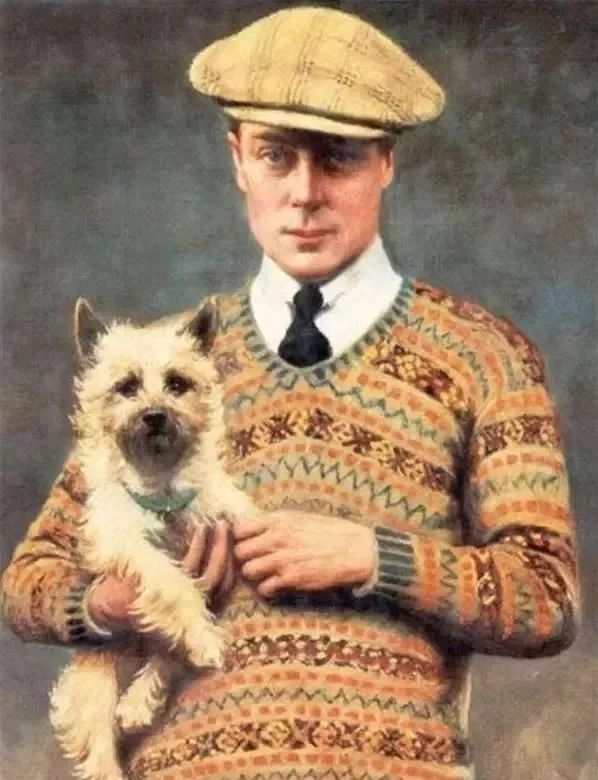 这个圣诞节，如何在合照中脱颖而出，这款减龄花纹一定适合你！