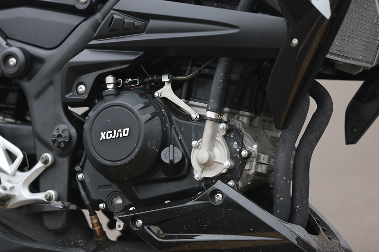 新感觉250双缸二手多少钱,新感觉双缸250摩托车推荐