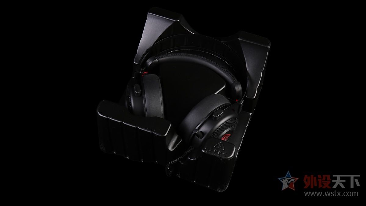 暗影精灵800耳机有几种样子,惠普暗影精灵系列性价比