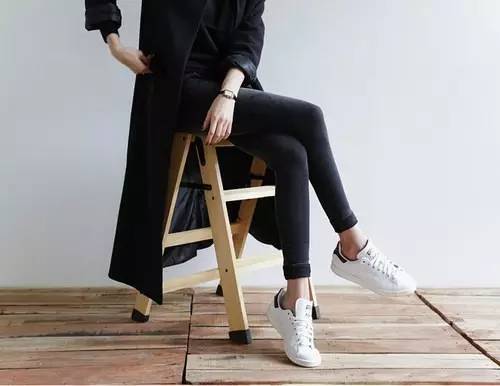 小白鞋再也不愁发黄了,换季必备小白鞋