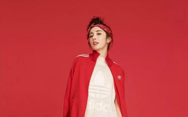 杨幂阿迪达斯冬款代言图片,杨幂adidasoriginals品牌形象代言人