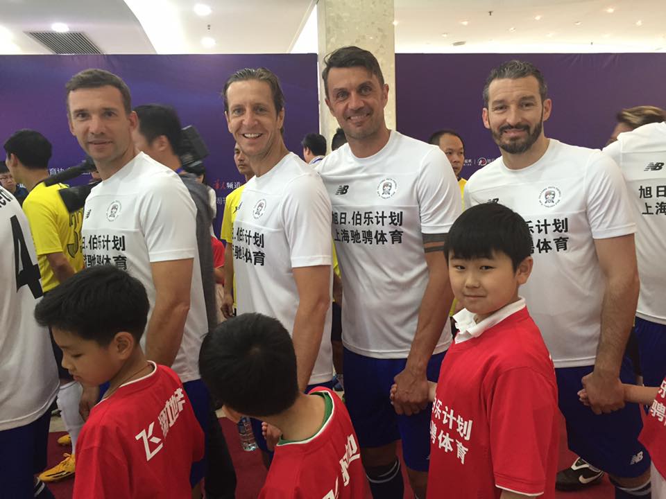 巴乔跟马尔蒂尼谁才是意大利老大,巴乔在老马尔蒂尼打了几场比赛