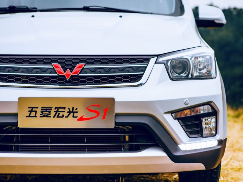 五菱宏光s1新款2018款报价及图片,五菱宏光s1新款2017款尊享型售价