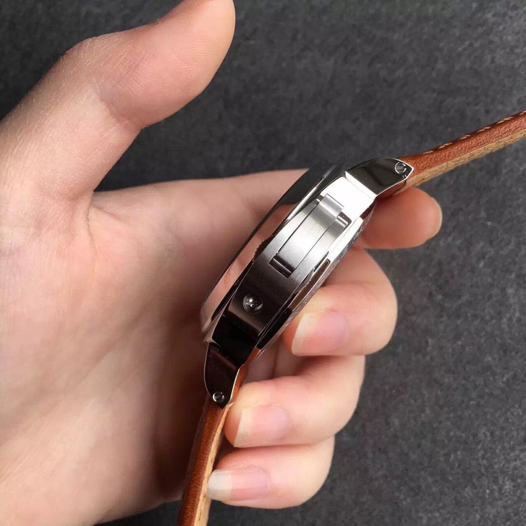 沛纳海pam00111手表带多少mm,沛纳海pam00111值得入手吗