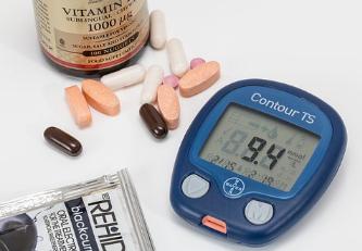 糖尿病病例分享100例,糖尿病患者不吃药三年并发症病例