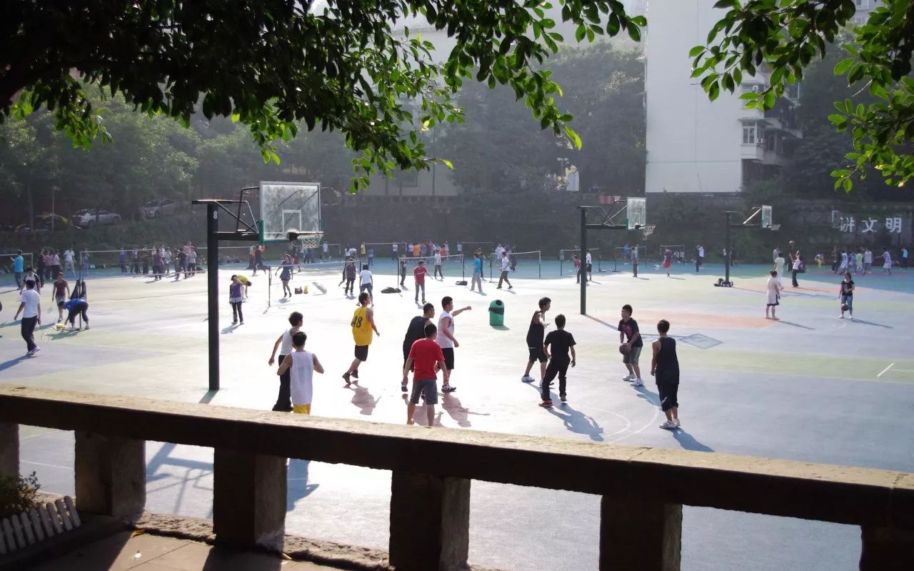 川外成都学院重庆,一个魔幻的佛系女子学院