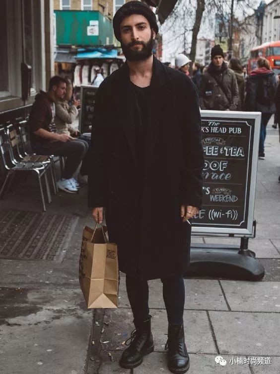 型男穿搭马丁靴,秋冬爆款型男必备百搭潮靴