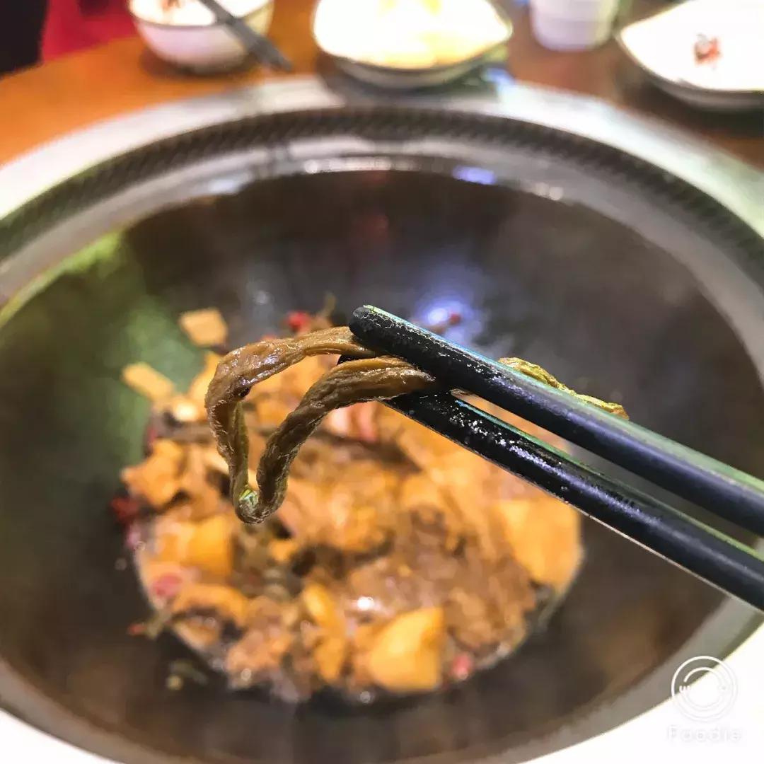 正宗东北铁锅炖鸡做法,东北铁锅炖鸡块最正宗的做法