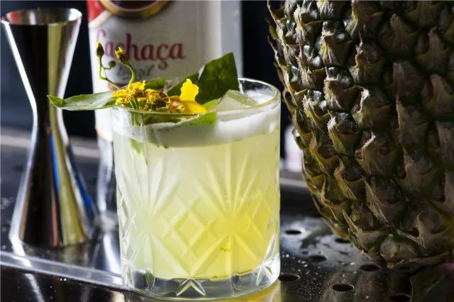 一家距离西湖仅隔2公里的治愈系清吧，六杯关于生活与爱的鸡尾酒