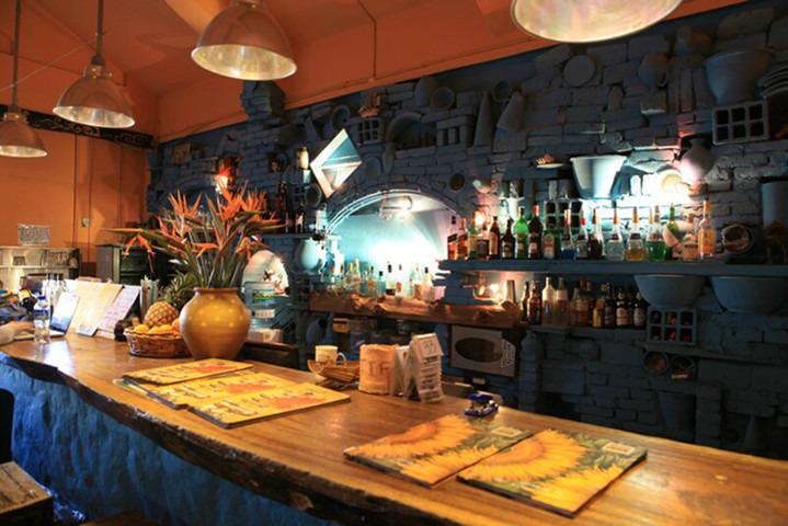 青旅旅游住哪里最好,旅游住青旅还是民宿