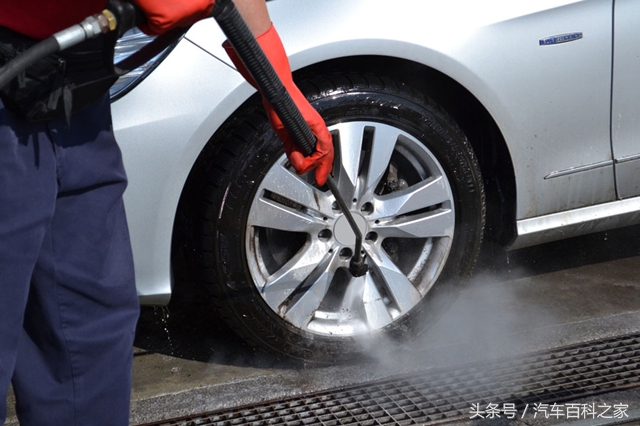 冬天手刹冻住不回位怎么办,冬天手刹每天都冻住怎么回事