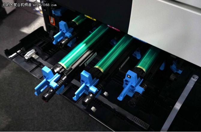 柯尼卡美能达bizhubC458评测：可以是最可靠的企业彩印解决方案