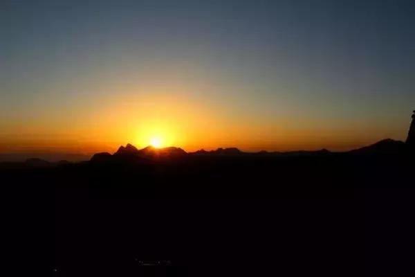 鍐父榛勫北濂借繕鏄崕灞卞ソ,鍐父鍗庡北鏀荤暐