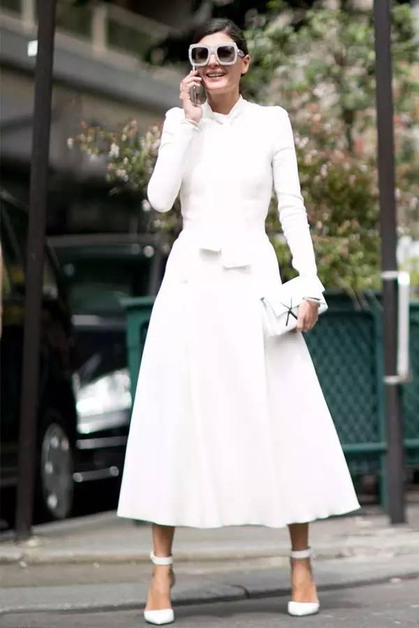 想做个时髦精你选对t恤了吗,秋冬怎么穿裙子好看又不冷