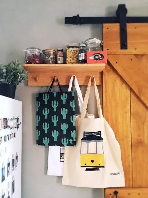 分享小妙招教你隐藏难看的电表箱,怎样遮挡墙壁上的电表箱最美观呢