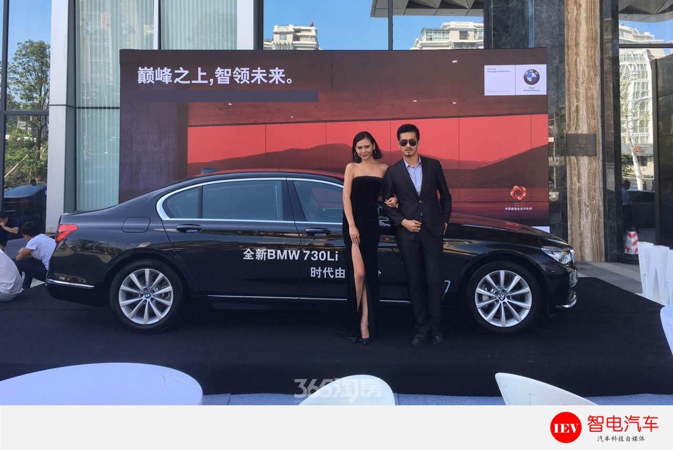 开的众泰汽车回农村,众泰电动迎宾踏板