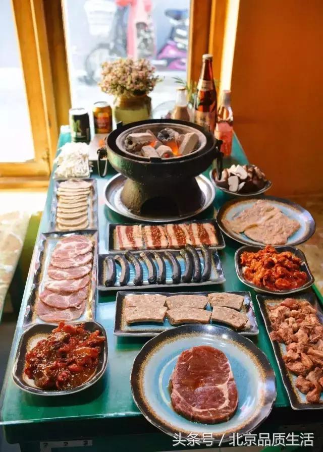 火爆南锣的食肉兽小馆搬到三里屯啦！排到天荒地老也要吃到！