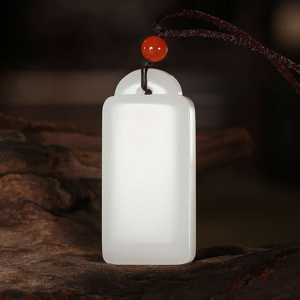 600一克的羊脂玉算什么级别,高古羊脂玉鸡骨白卖多少钱一克