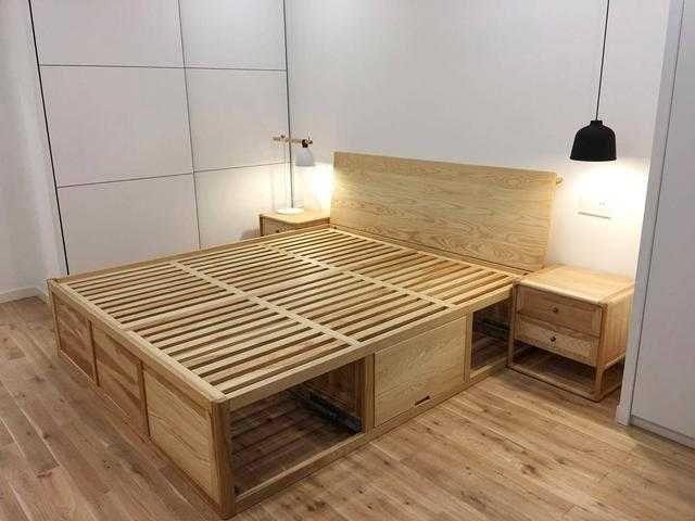 很多人眼中白蜡木纹路太显眼，不好看？这位业主的家一改你的印象