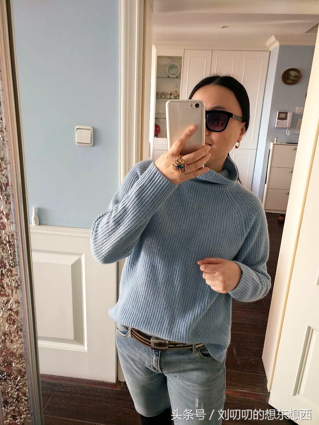 同色系look穿搭,黑白搭配永远的经典look