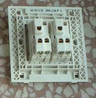 五层楼梯双联双控接线,楼梯双联双控怎么拉线