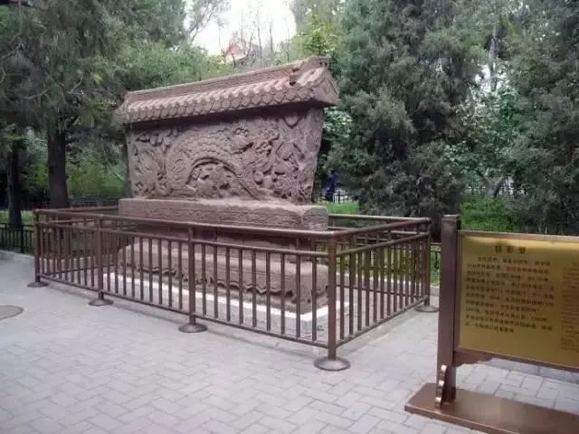 百感交集涌上心头,百感交集和感慨万千