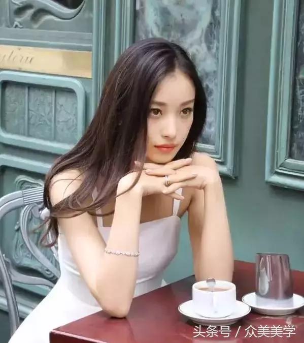 测试你最适合什么颜色的口红,快来测一测新年专属你的口红