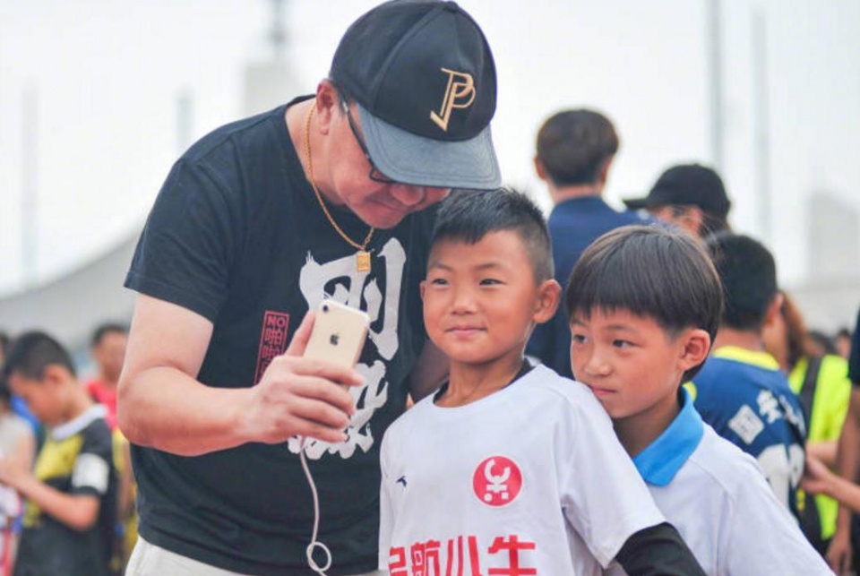 足球小将作文写人五年级,我们班的足球小将作文450个字