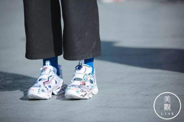 路人街拍表白,表白被拒绝还被说丑