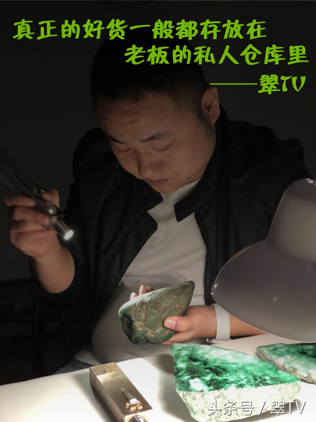 去缅甸哪里买翡翠最靠谱,缅甸游客买翡翠