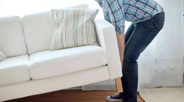 腰腿疼下肢麻木怎么治,腰椎间盘突出腰腿痛麻木怎么治疗