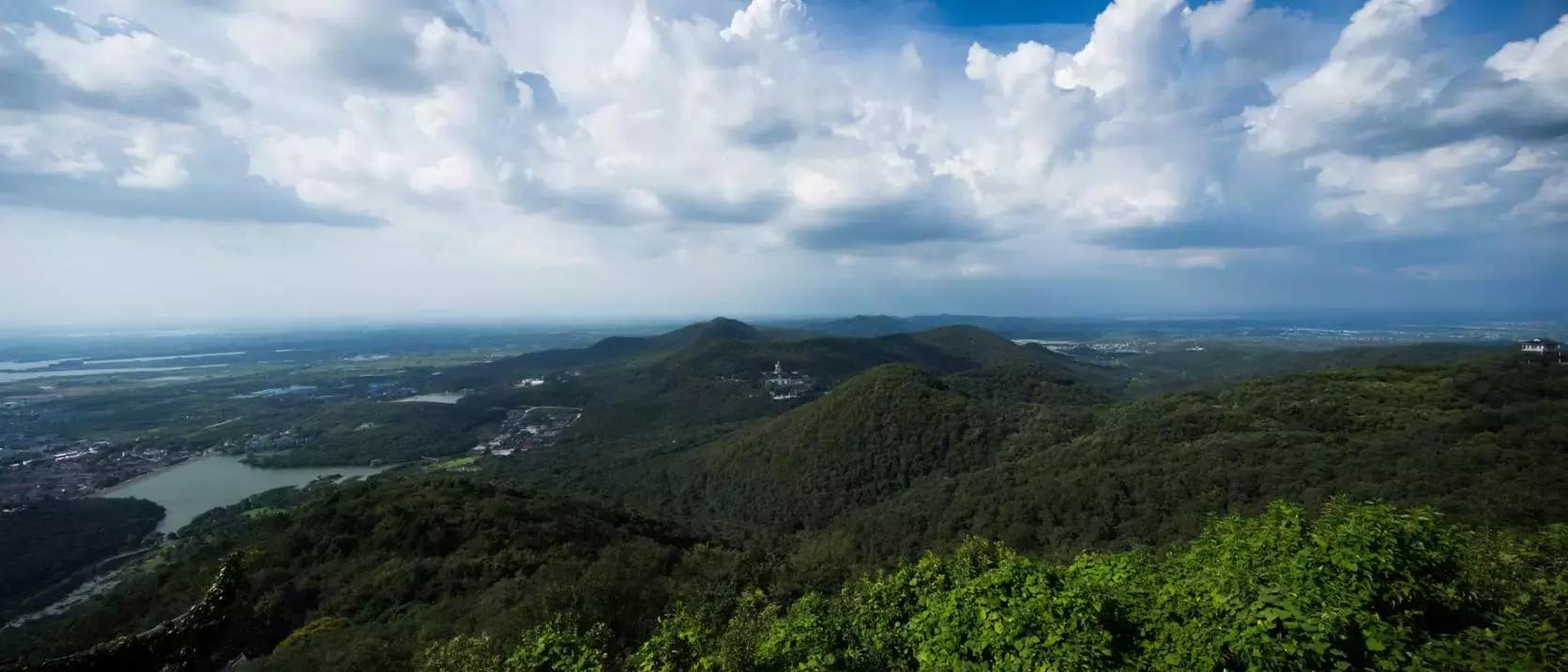 人总要有向往才能去你想去的地方,每个人的内心都有一些想去的远方