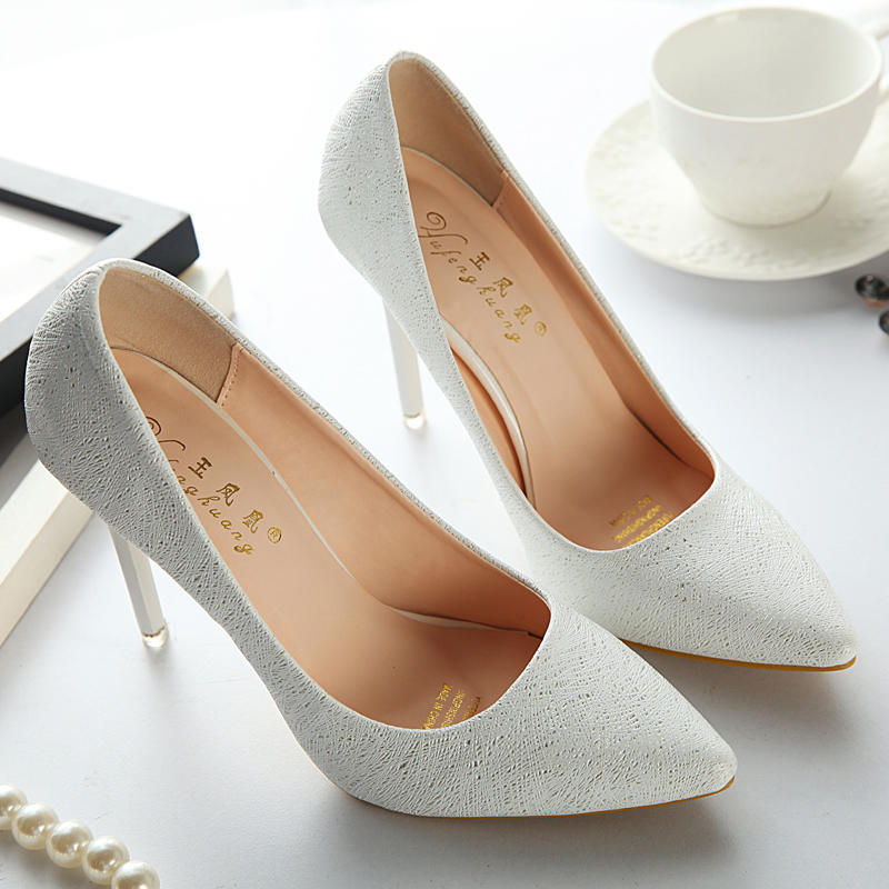 黑色时尚高跟鞋,时尚黑色高跟鞋