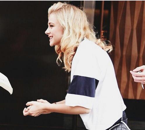 小贝大儿子与女友,小贝长子官宣订婚