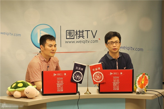 他是央视名嘴,谭咏麟张学友巅峰对决